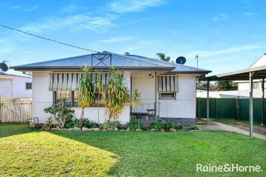 27 Young Avenue, Nowra, NSW 2541
