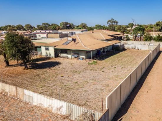 279 Edward Road, Meru, WA 6530