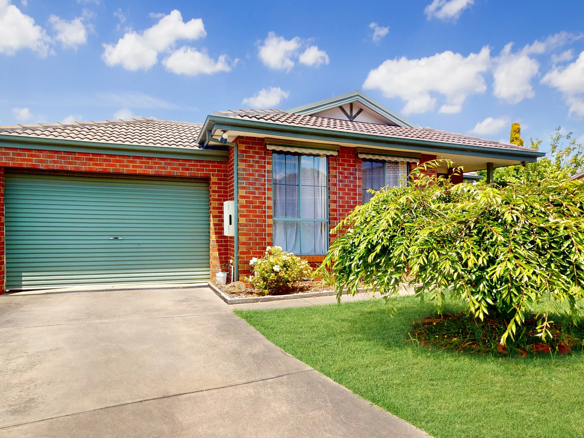 27A Sharpe Court, Berwick, Vic 3806