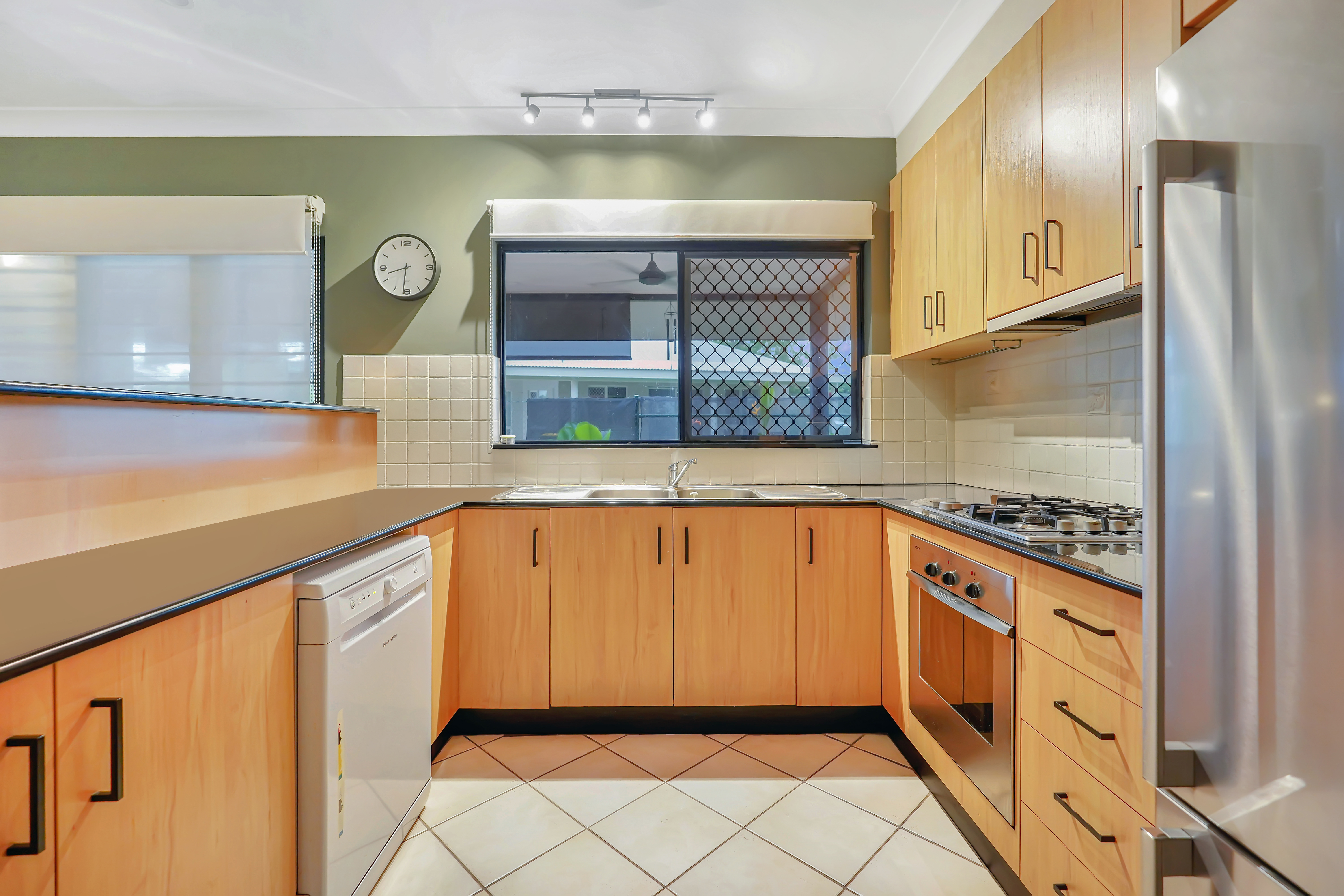28 Corypha Circuit, Durack, NT 0830 28 Corypha Circuit, Durack, NT 0830