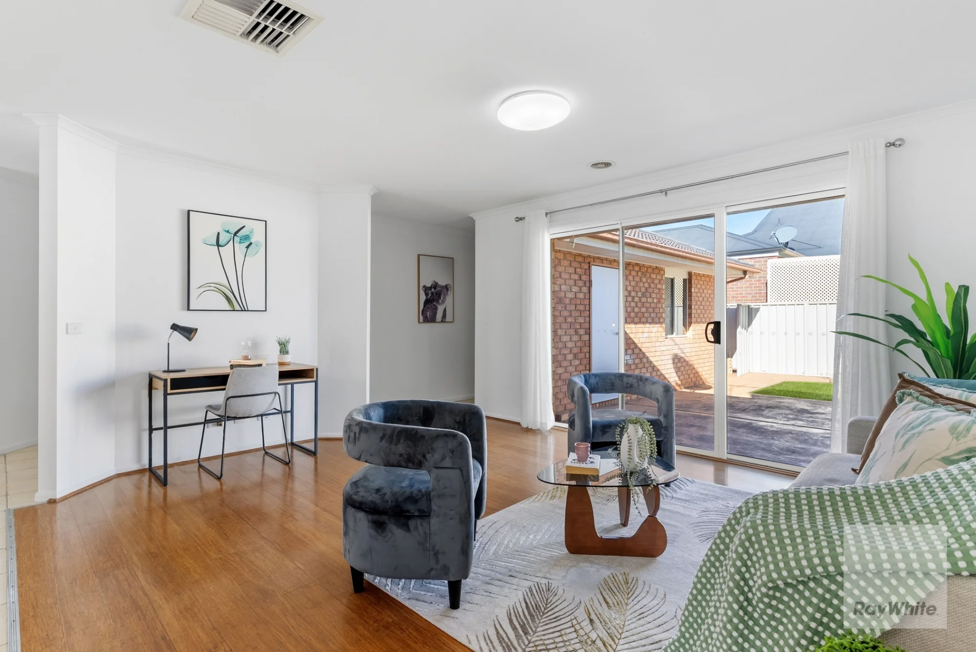 28 Edgbaston Parade, Caroline Springs VIC 3023