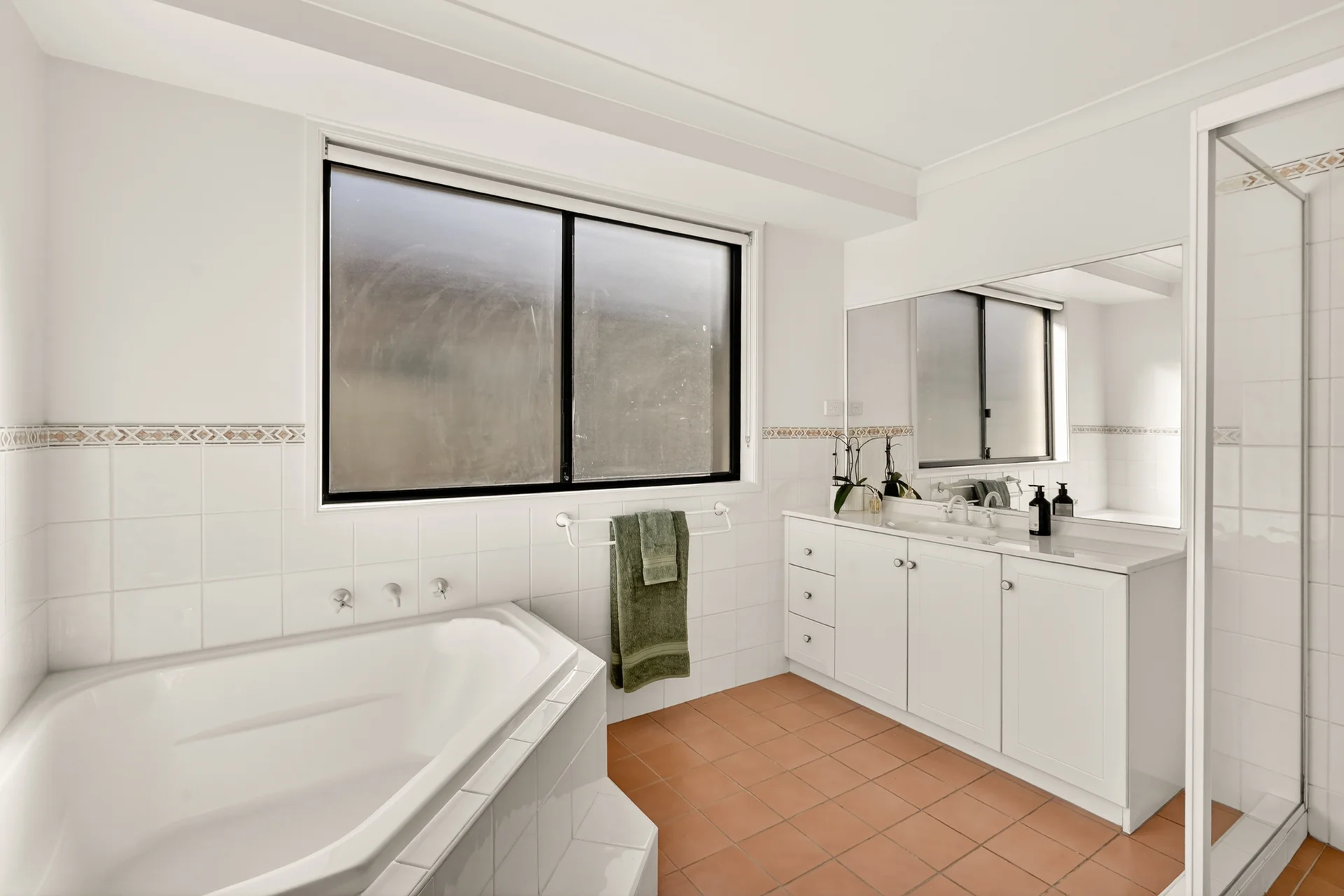 28 Kirkcaldy Circuit, Kellyville, NSW 2155