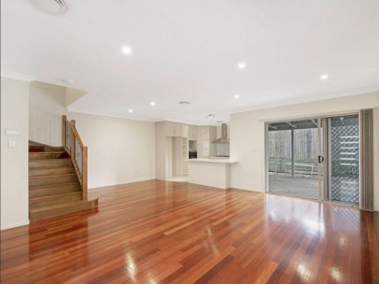 28 Llewellyn Street, Kangaroo Point, Qld 4169