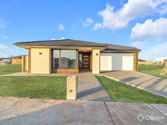 28  Nash Boulevard, Rockbank, Vic 3335