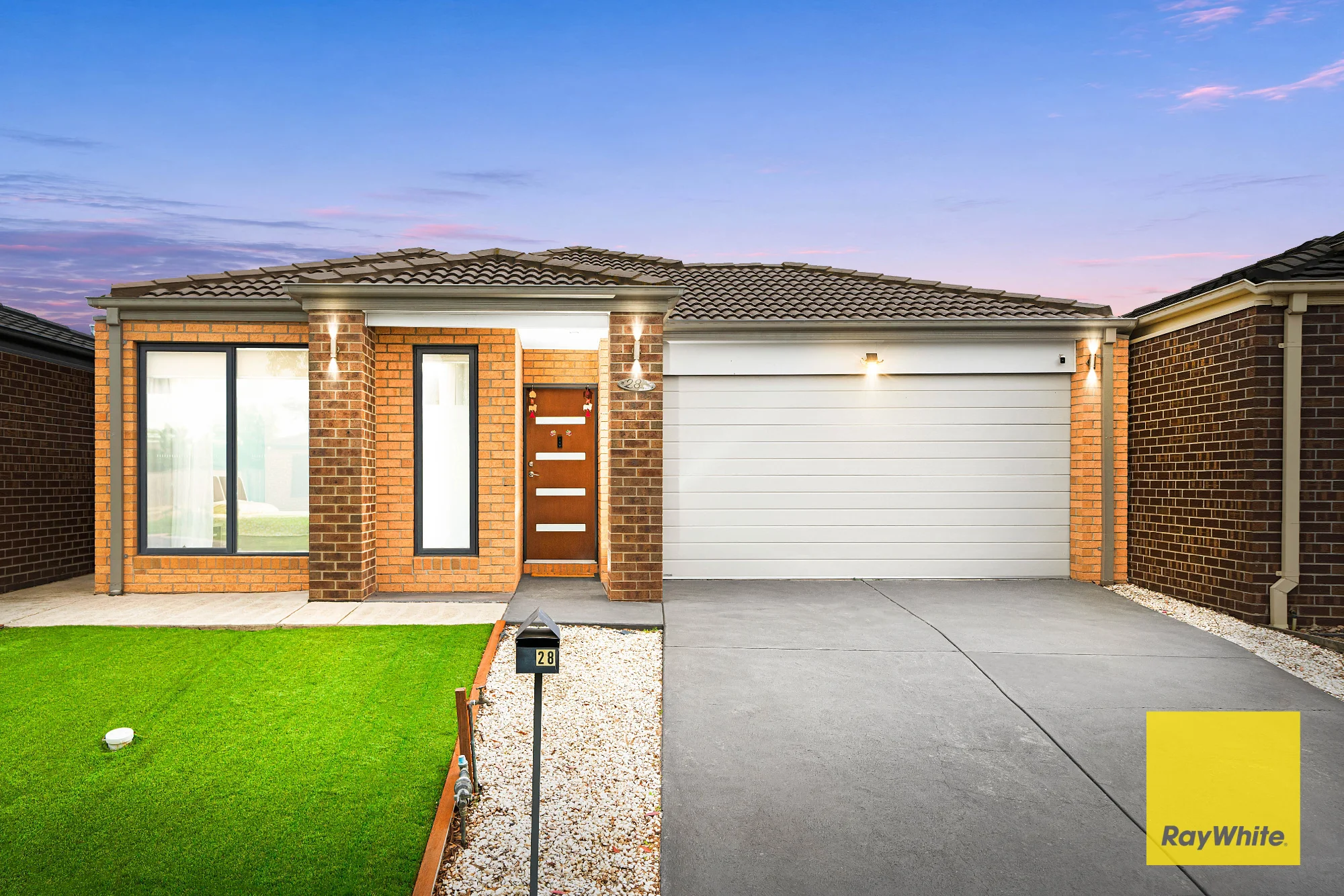 28 Yates Avenue, Truganina, Vic 3029