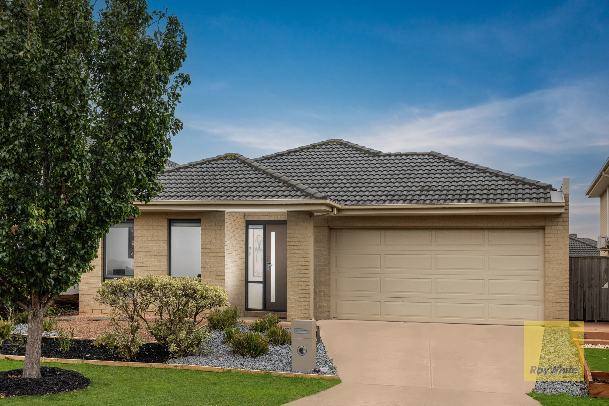 29 Maritime Circuit, Sanctuary Lakes, Vic 3030