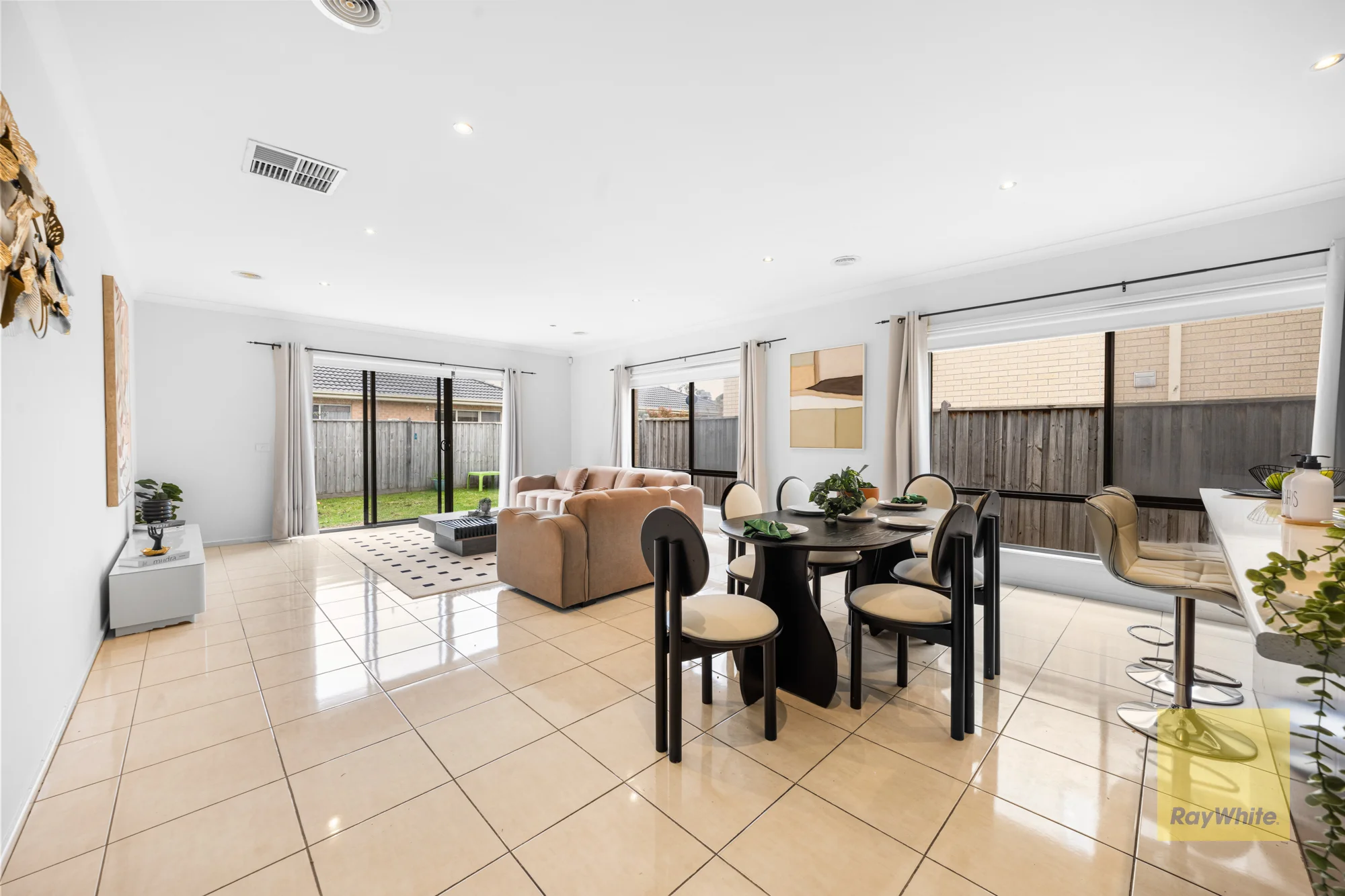 29 Maritime Circuit, Sanctuary Lakes, Vic 3030