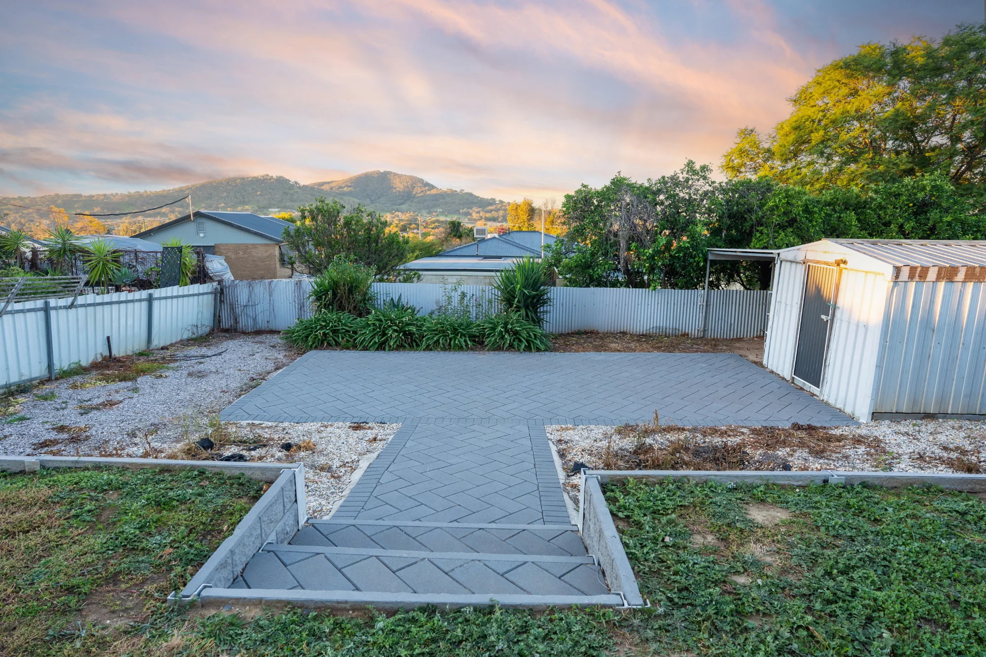 292 Highview Crescent, Lavington, NSW 2641