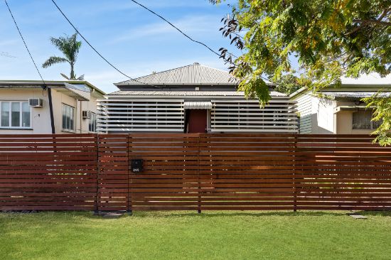 295 East Street, Depot Hill, Qld 4700