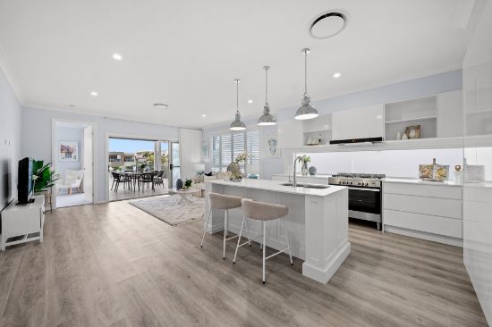 297 Harbour Boulevard, Jacobs Well, Qld 4208