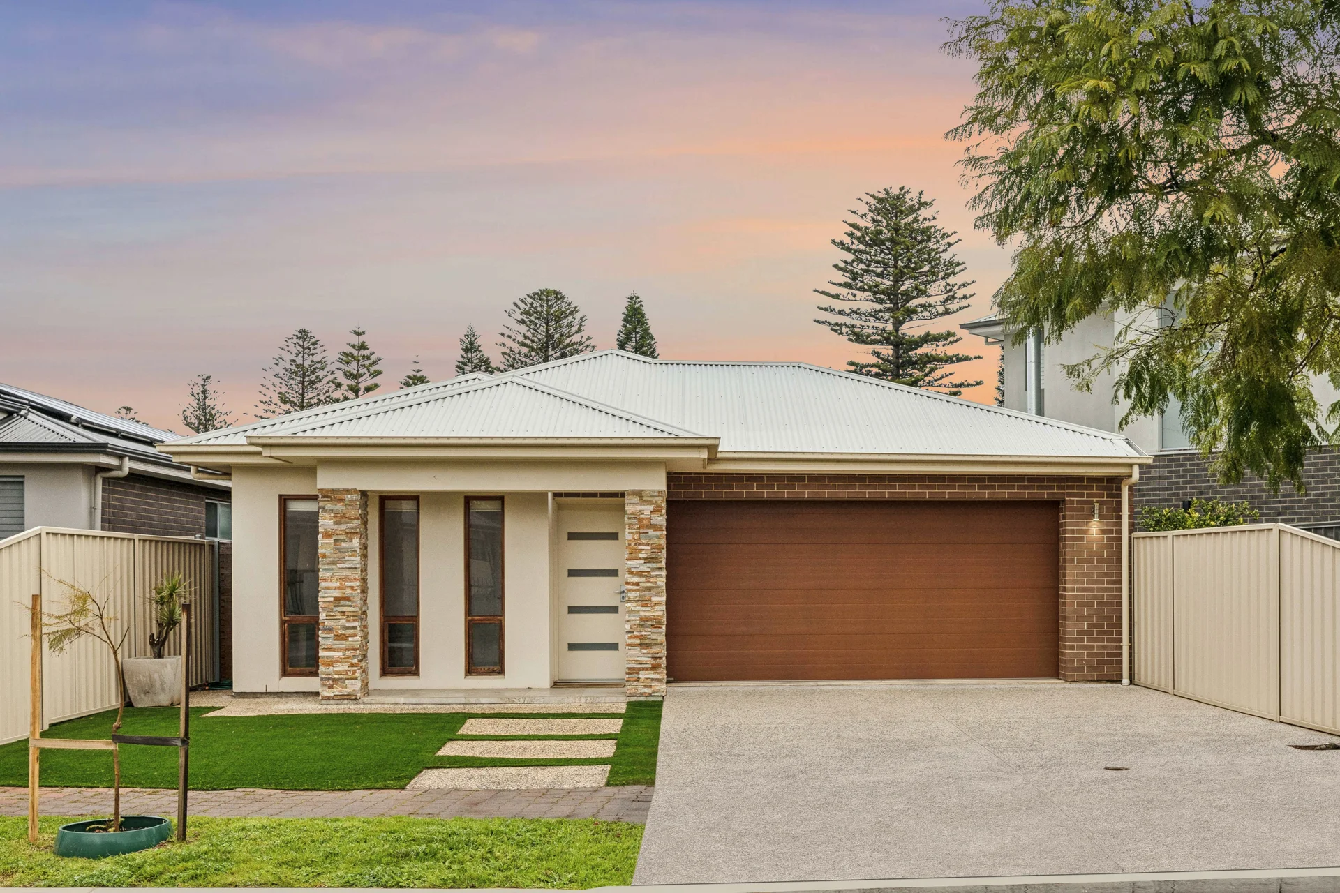2F Gosse Avenue, Glenelg North, SA 5045