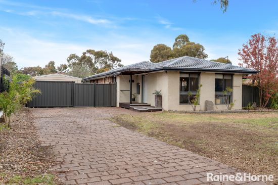 3 Baltusrol Close, Sunbury, Vic 3429