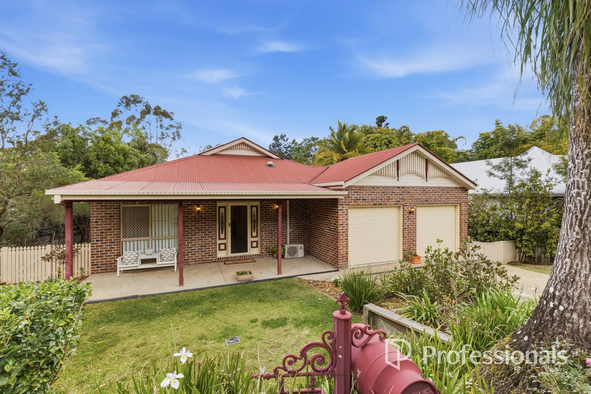 3 Glenwood Place, Ferny Hills, Qld 4055
