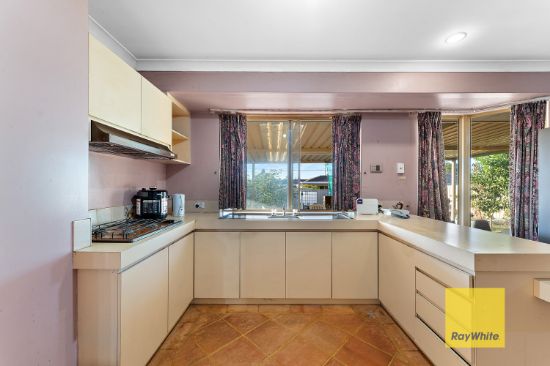 3 Honeyeater Glade, Huntingdale, WA 6110