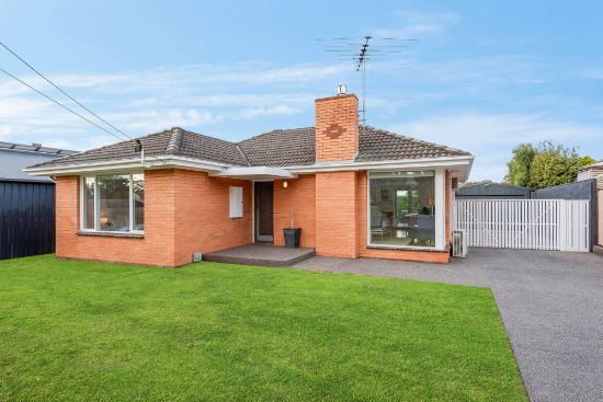 3 Pride Avenue, Hamlyn Heights, Vic 3215