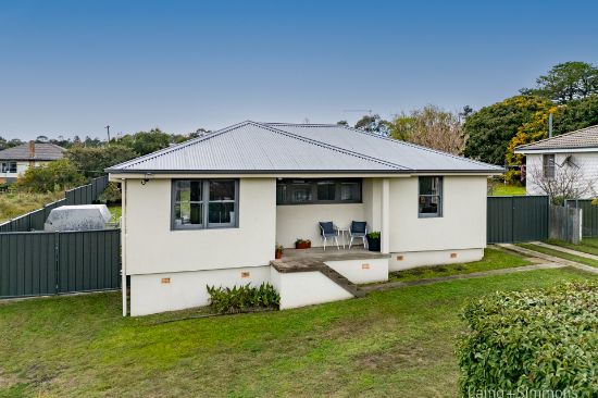 3 Prince Avenue, Uralla, NSW 2358
