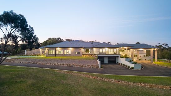 3 Roy Ross Court, Pakenham, Vic 3810