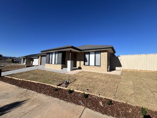 3 Vantage Avenue, Broadford, Vic 3658