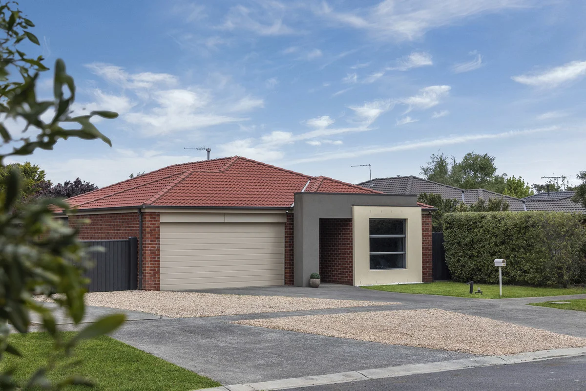 30 Black Avenue, Gisborne, Vic 3437