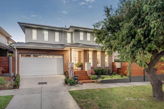 30 Bundoran Parade, Mont Albert North, Vic 3129