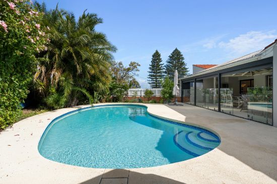 30 Coorong Place, Kallaroo, WA 6025