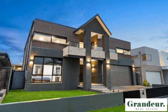 30 Jenkinson Drive, Elizabeth Hills, NSW 2171
