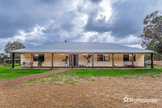 30 Leavy Road, Waroona, WA 6215