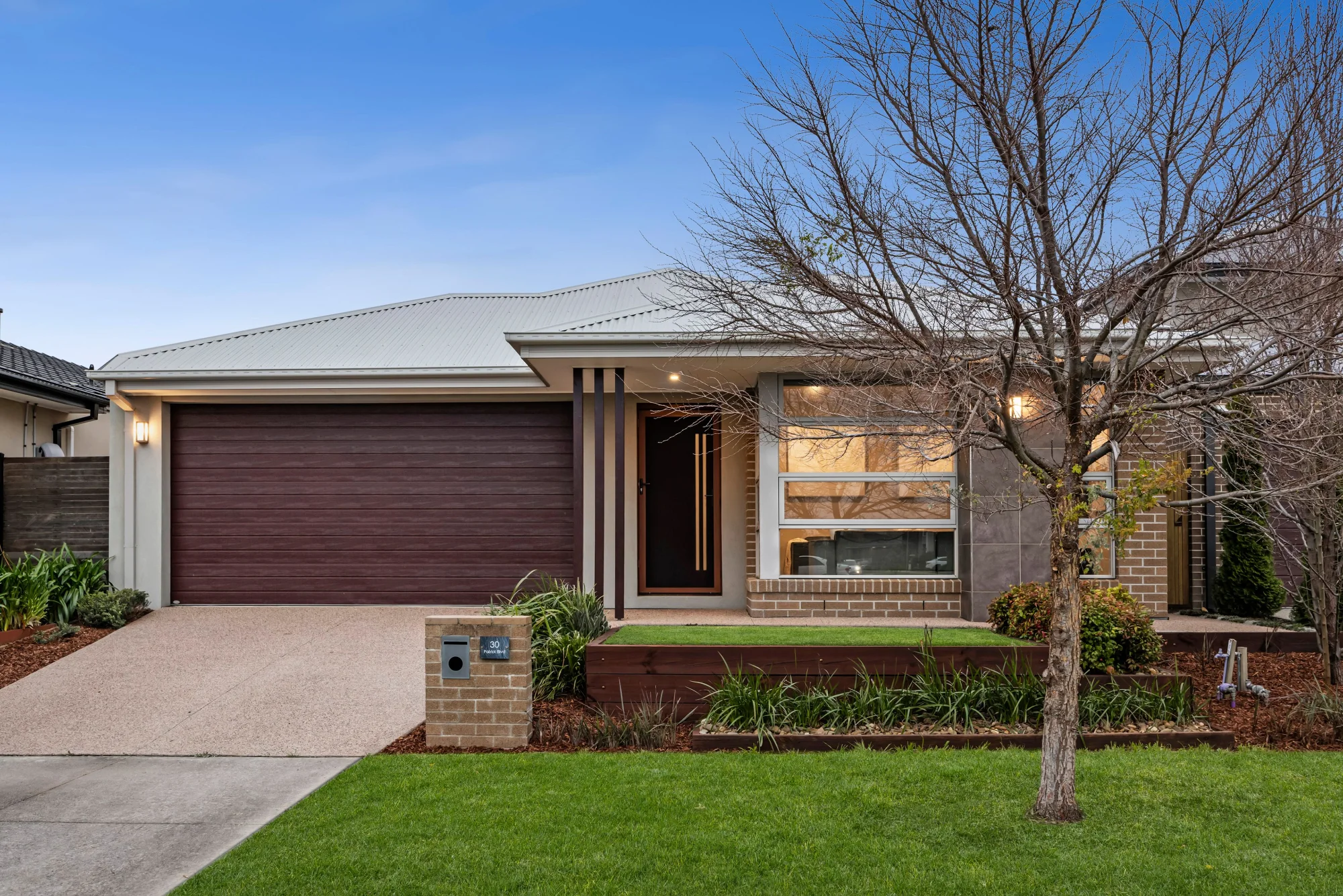 30 Patriot Boulevard, Clyde North VIC 3978