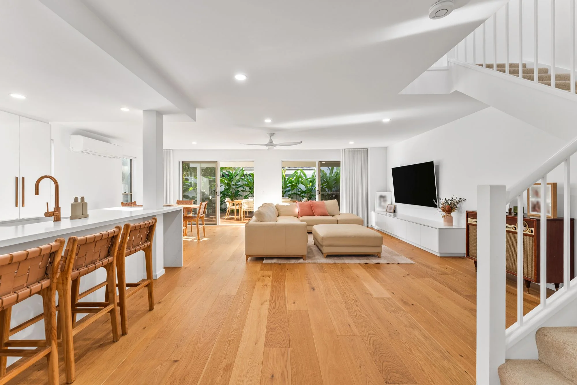 30 Valencia Boulevard, Burleigh Waters, Qld 4220