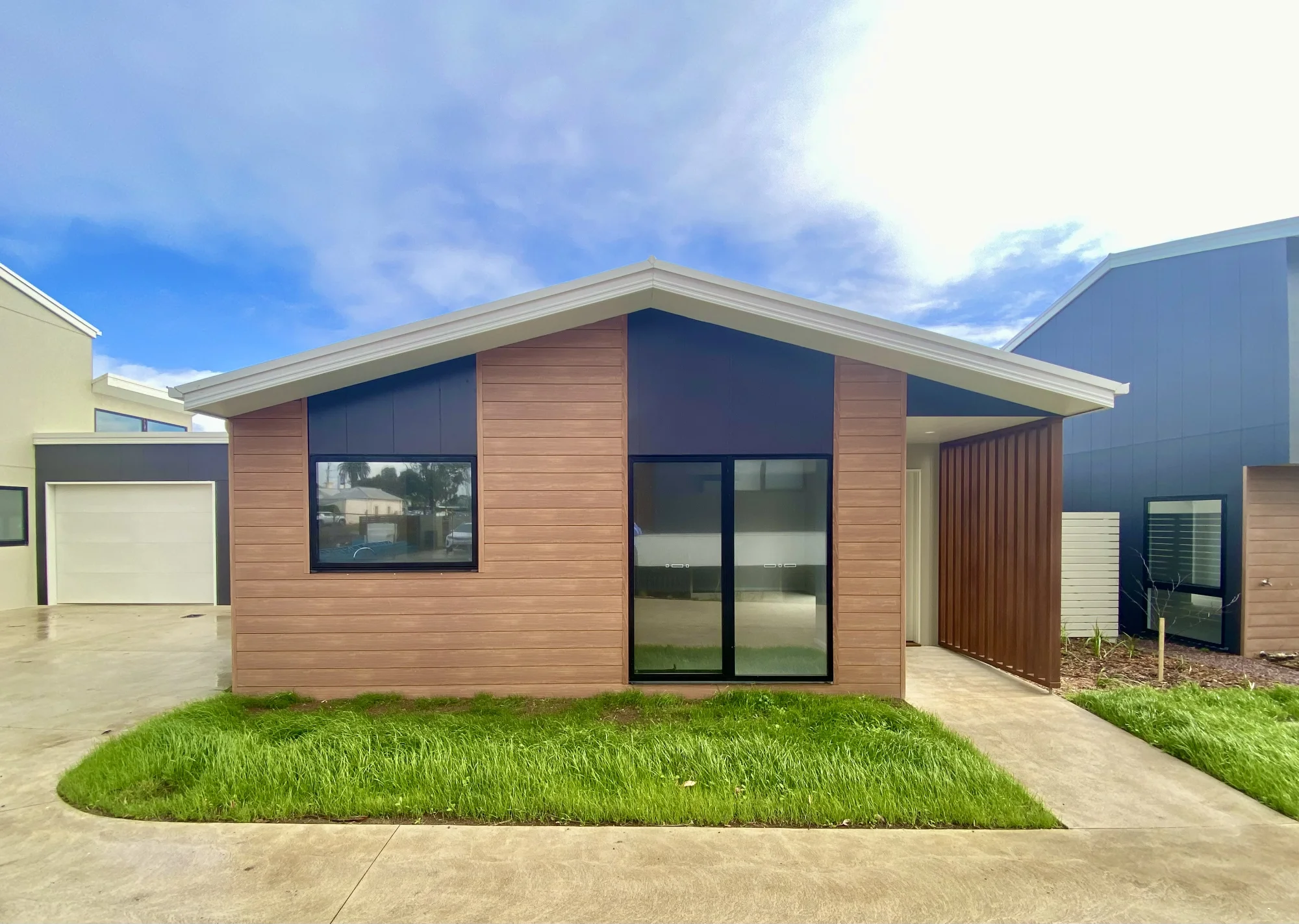 303/73 Mortlake Road, Warrnambool, Vic 3280