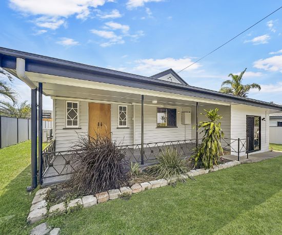 31 Barney Street, Barney Point, Qld 4680