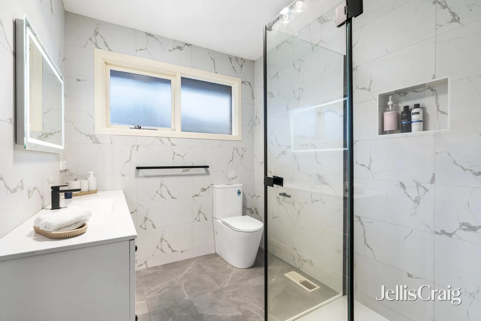 31 Bond Avenue, Blackburn South, Vic 3130