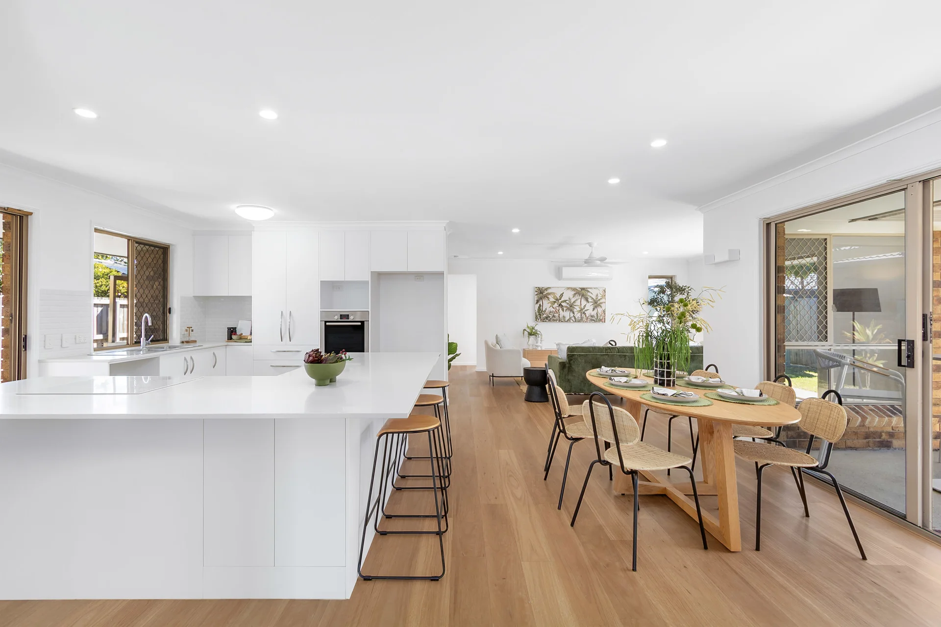 31 Roundelay Drive, Varsity Lakes, Qld 4227