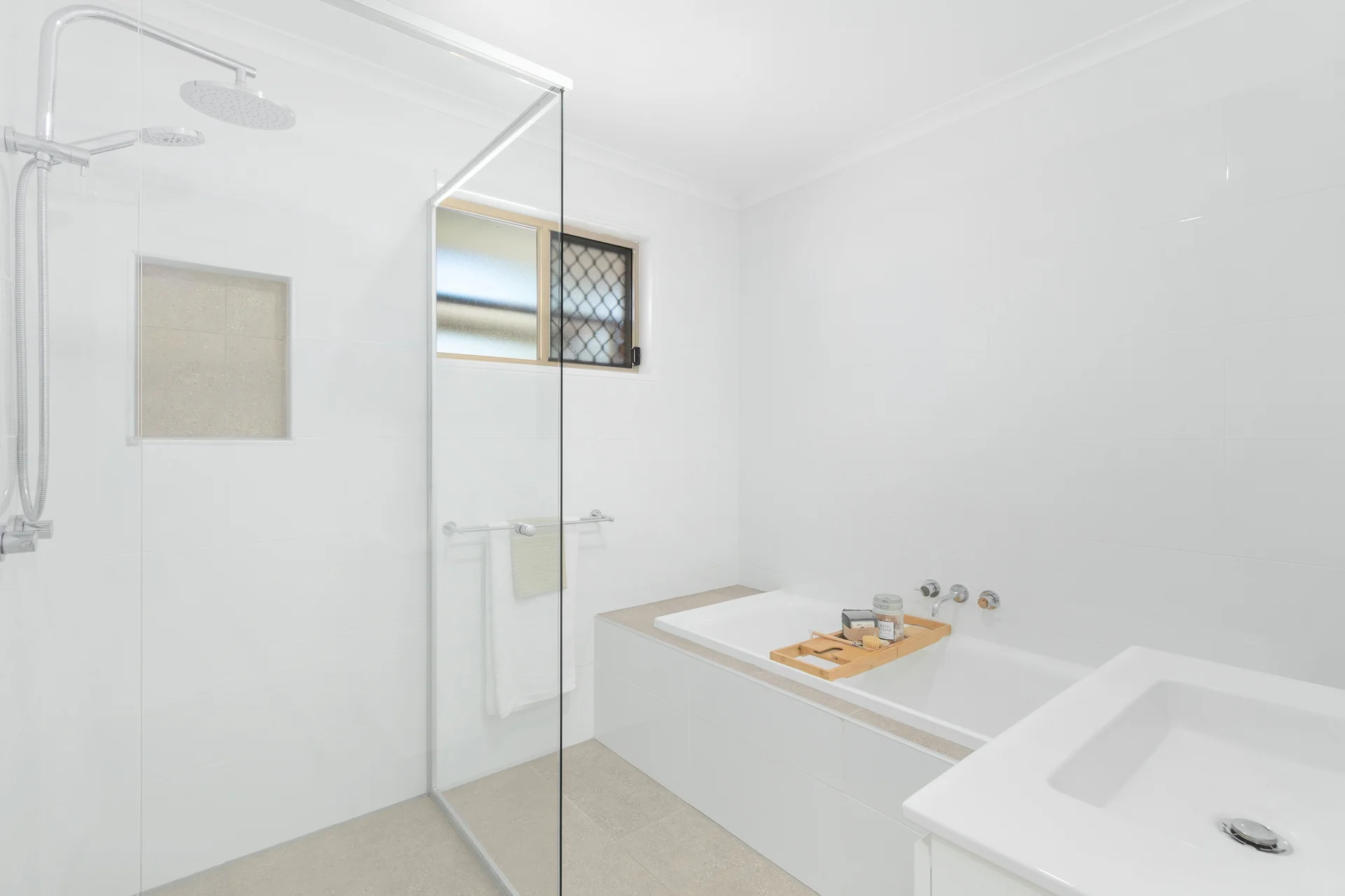 31 Roundelay Drive, Varsity Lakes, Qld 4227