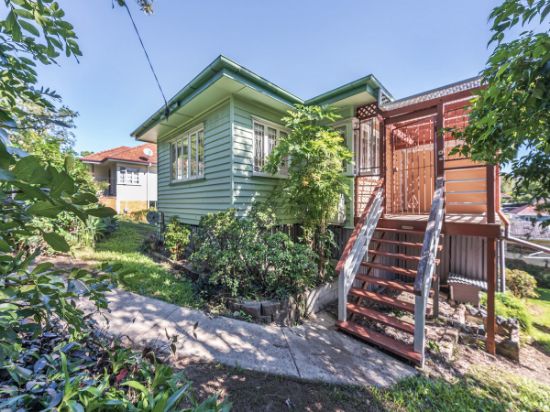 312 Webster Road, Stafford Heights, Qld 4053