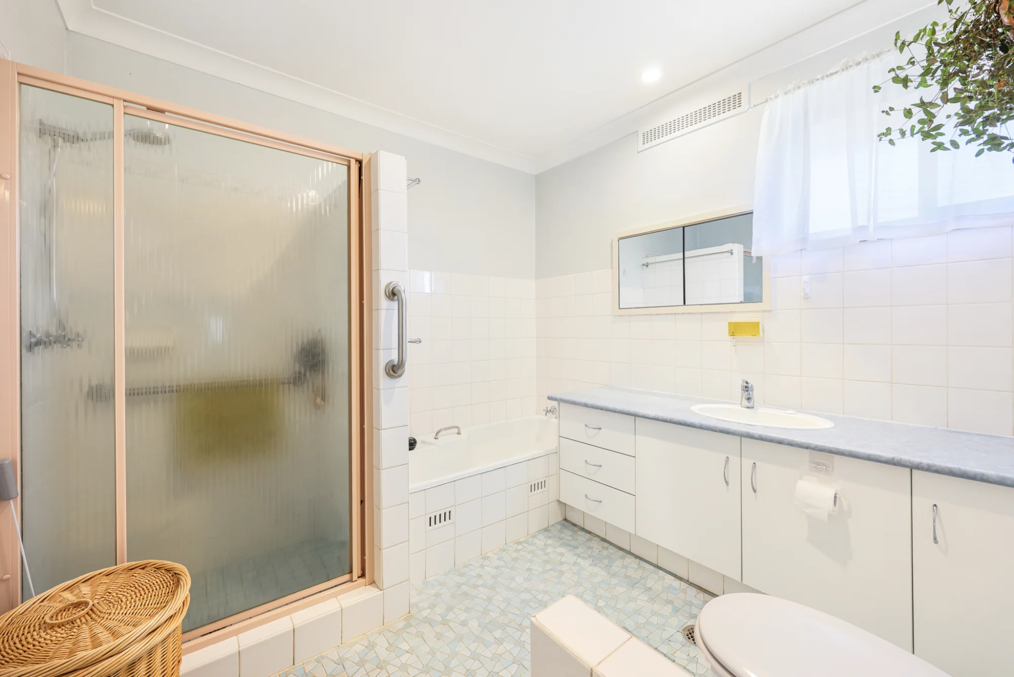 318 Armidale Road, Tamworth, NSW 2340