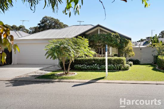 32 Chatsworth Drive, Erskine, WA 6210