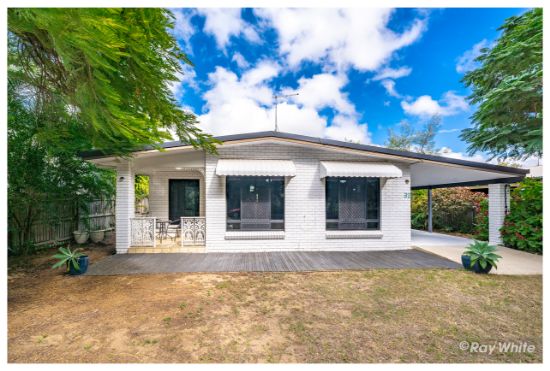 32 Coolwaters Esplanade, Kinka Beach, Qld 4703