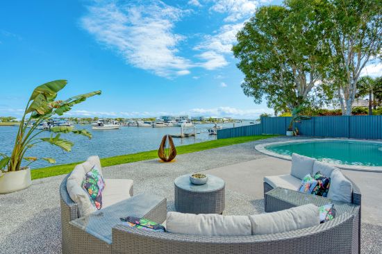 32 Cosmos Avenue, Banksia Beach, Qld 4507