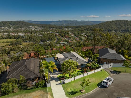 32 Crestridge Crescent, Oxenford, Qld 4210