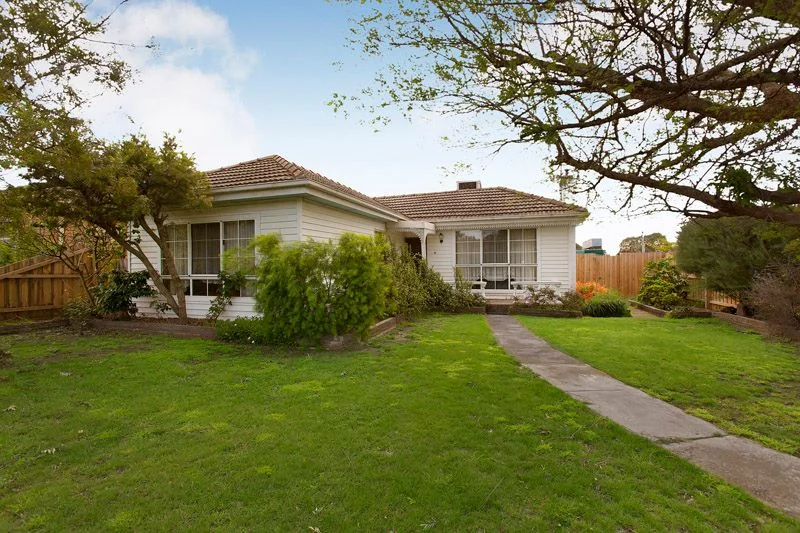 32 Gladwyn Avenue, Bentleigh East VIC 3165
