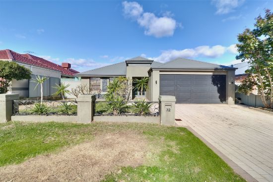 32 Kirkbride Meander, Waikiki, WA 6169