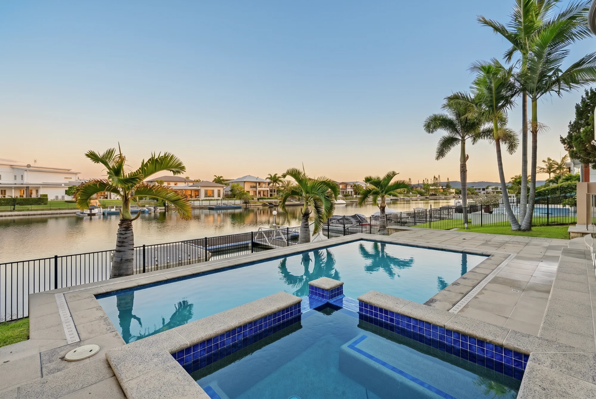 32 Parkview Place, Helensvale, Qld 4212