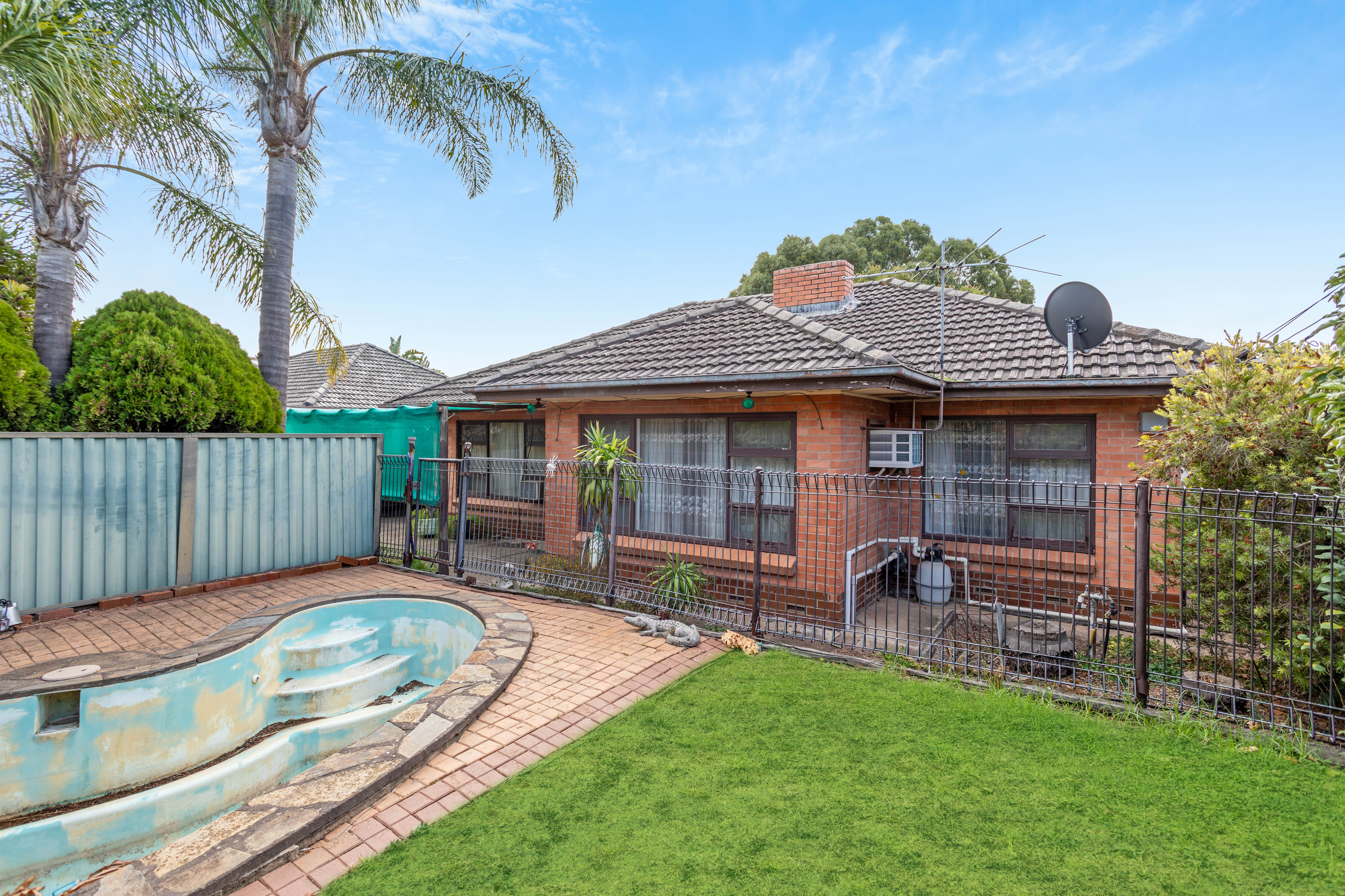 32 Pompoota Road, Modbury, SA 5092 32 Pompoota Road, Modbury, SA 5092
