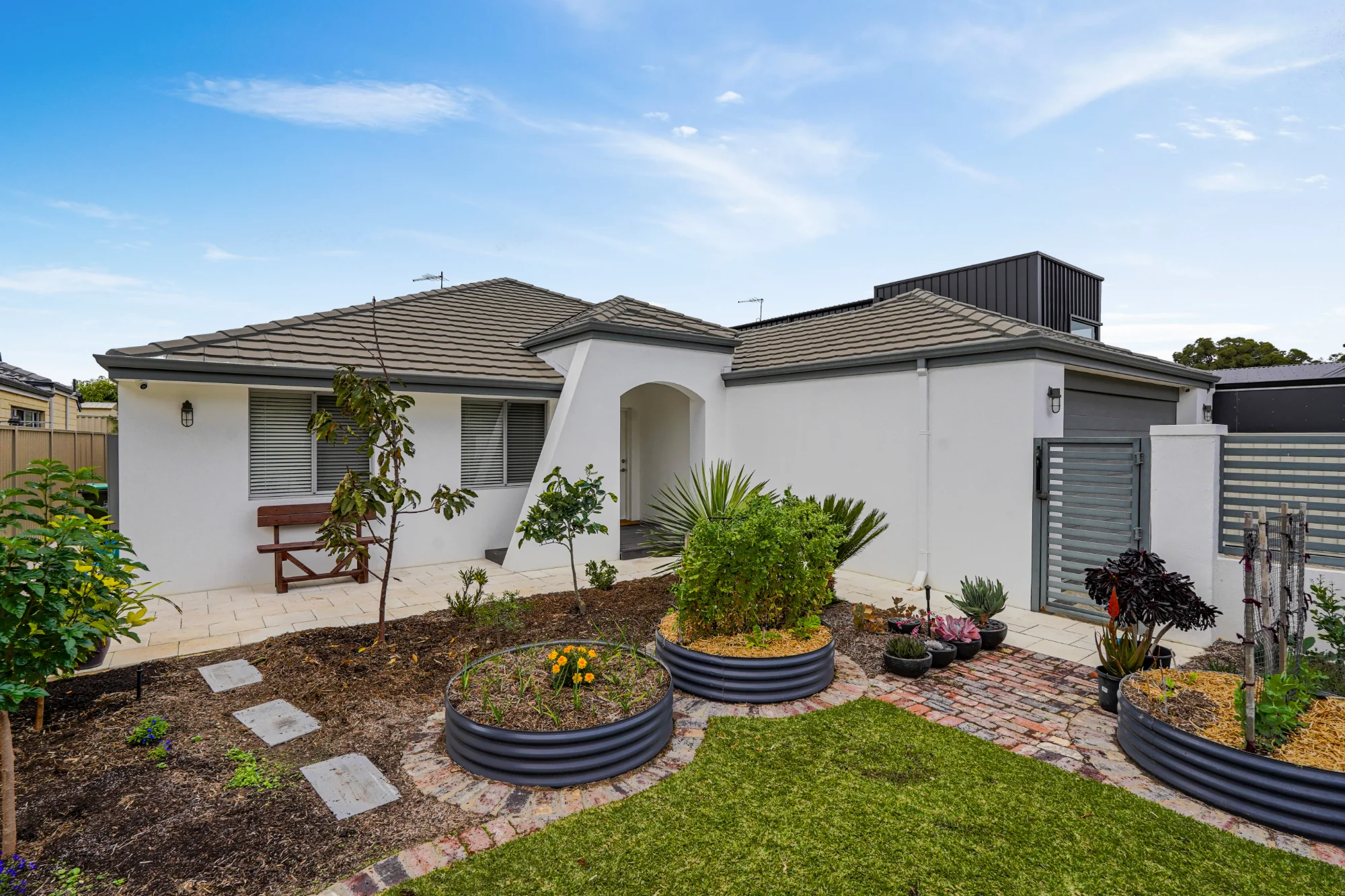 32 Splash Terrace, Lake Coogee, WA 6166