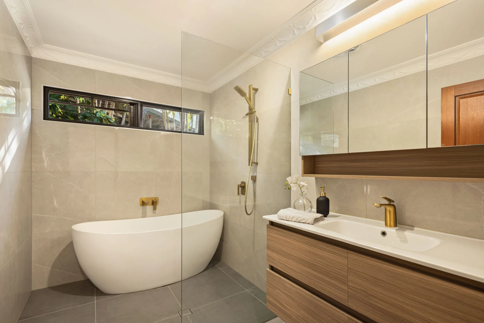 32 Tristania Drive, Bardon, Qld 4065