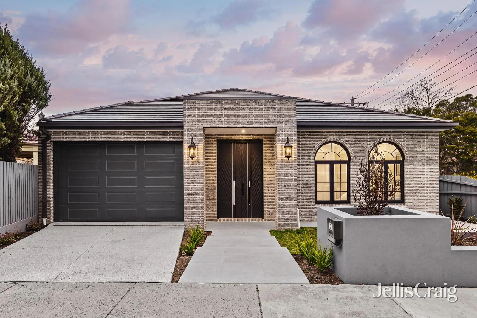 32 Whittens Lane, Doncaster, Vic 3108