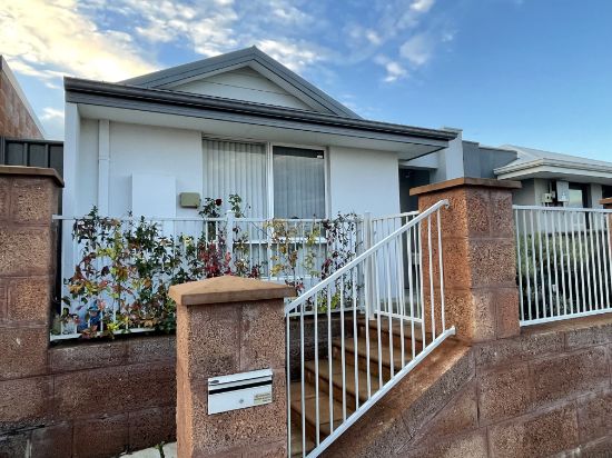323 Grandis Boulevard, Banksia Grove, WA 6031