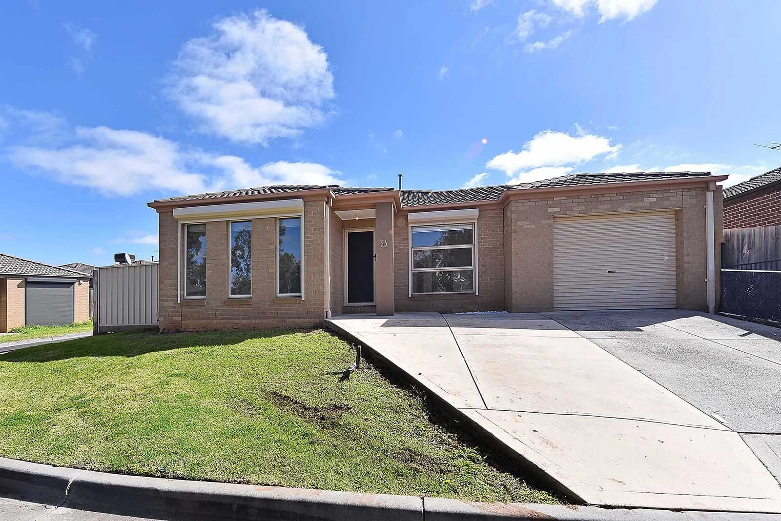 33/20-22 Roslyn Park Drive, HARKNESS VIC 3337