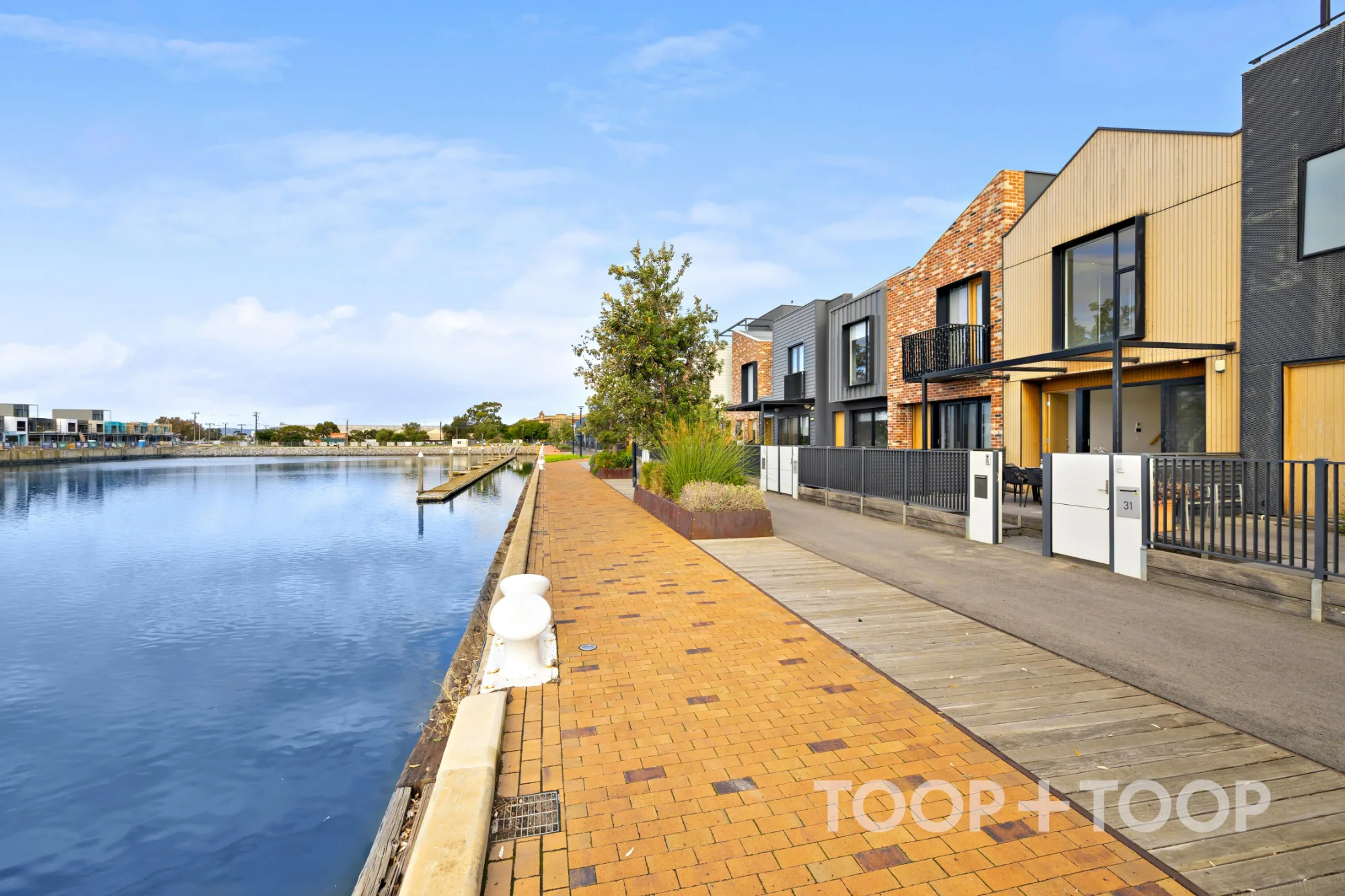 33 Albany Lane, Port Adelaide, SA 5015
